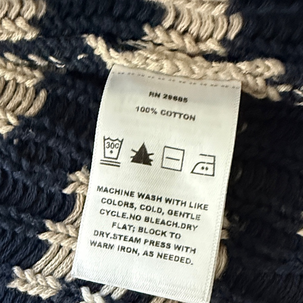 Pendleton Navy and Cream Cardigan - Picture 6 of 10